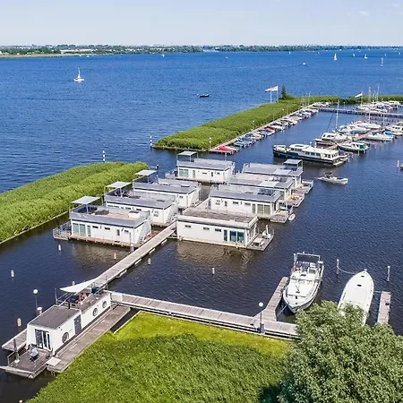 D'azur Hotel na wodzie