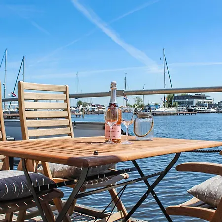 D'azur Bateau-hôtel Aalsmeer